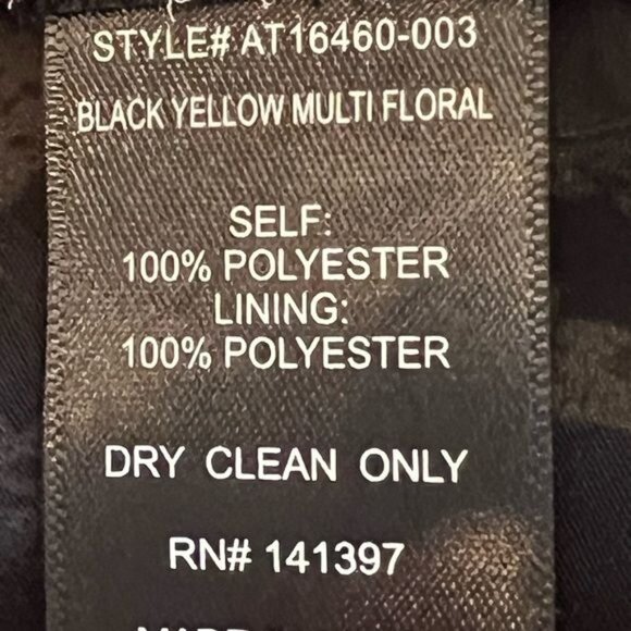 ASTR the Label Women’s Floral Wrap Front Top Size Small Black Yellow and White - Picture 11 of 11